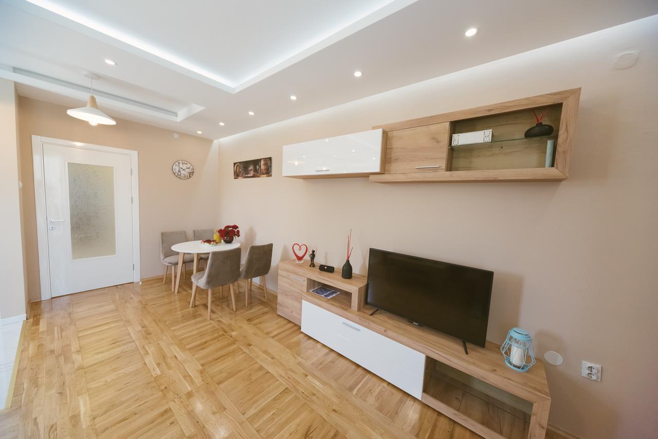 Apartment Luxury Explorer Podgorica Eksteriør billede